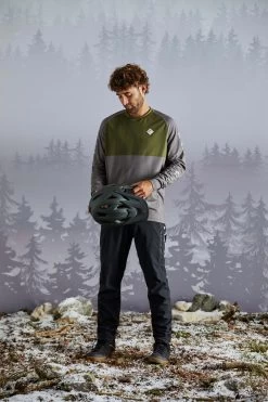 Maloja SperlingM. - Langarm Freeride Shirt WI22 7 Maloja SperlingM. - Langarm Freeride Shirt WI22 -Kleidung Aktionen Geschäft 32237
